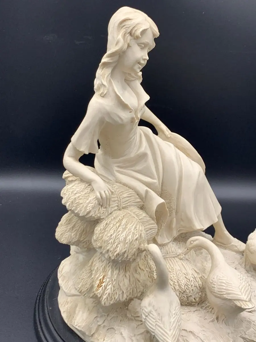 Sculpture résine Mario Pegoraro - La gardienne d'oies
